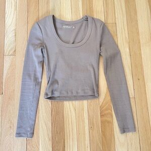 Abercrombie & Fitch Long Sleeve